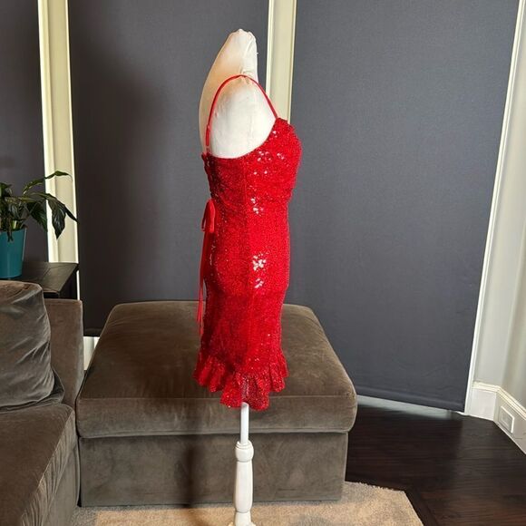 Women’s Red Sequined Short Homecoming Party Dress Ruffle Hem Corset Back Size 2 - Picture 3 of 12
